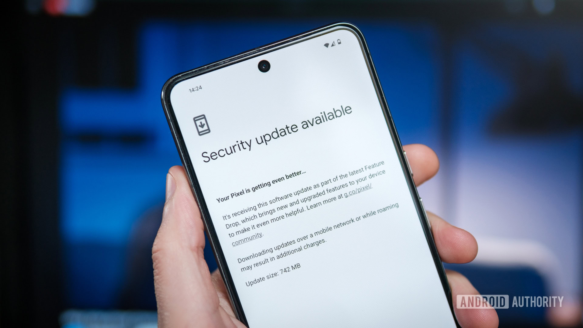 Android security update notification on a mobile screen