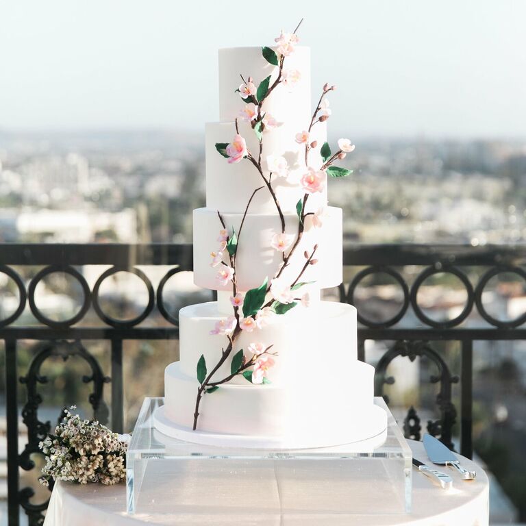 Artistic wedding cake with unique textures and colors