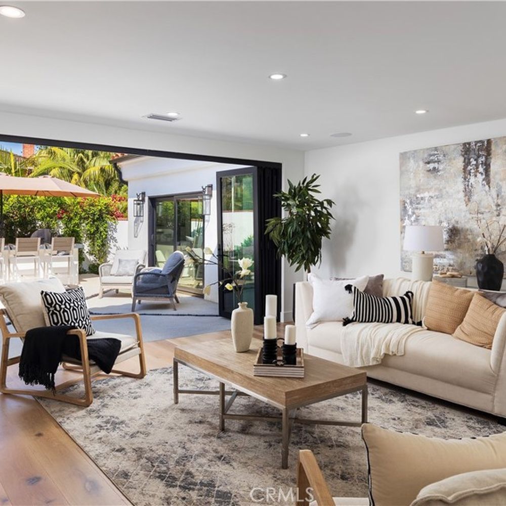 Contemporary interior layout in Mexicali Baja California