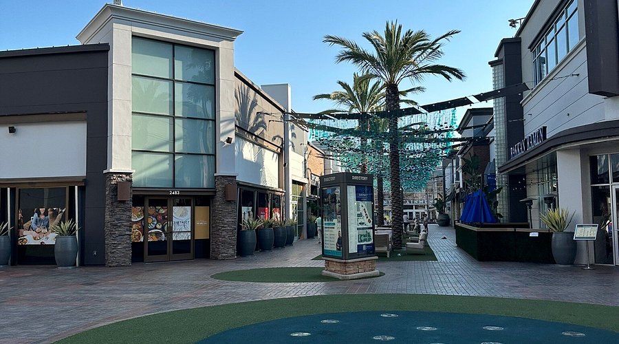 The District at Tustin Legacy shopping and dining area