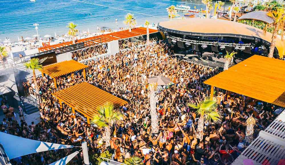 The open-air dance floor and pool at Aquarius Club Zrce Beach in Croatia